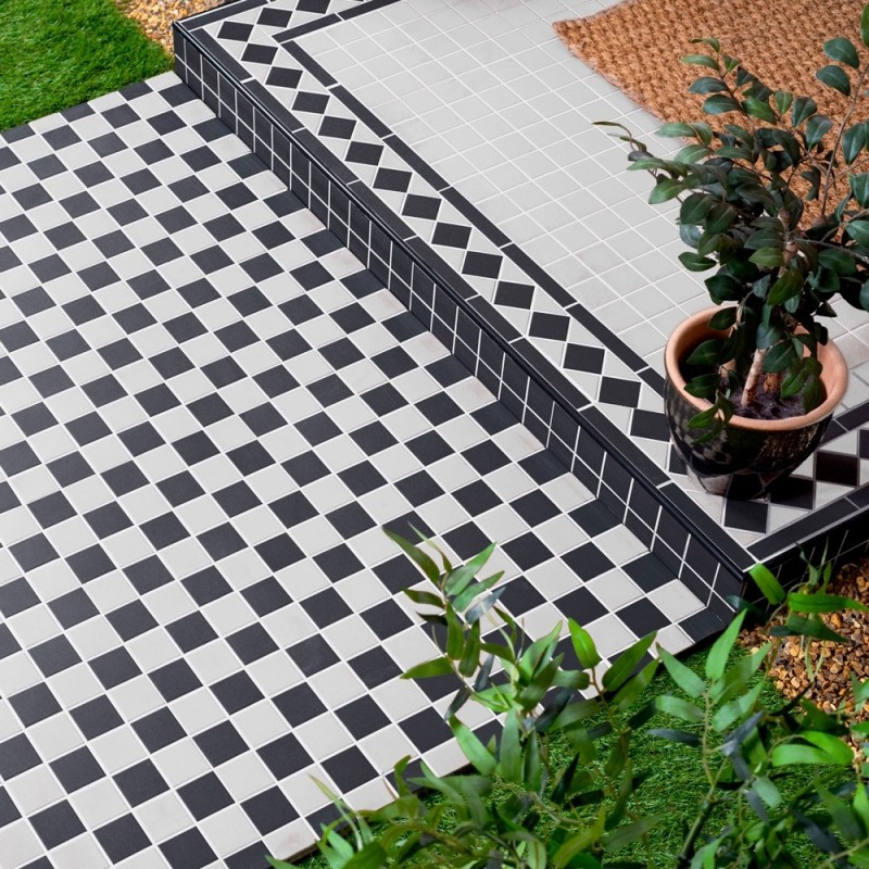 Era White & Black Chequer Mosaic 29.1x29.1cm